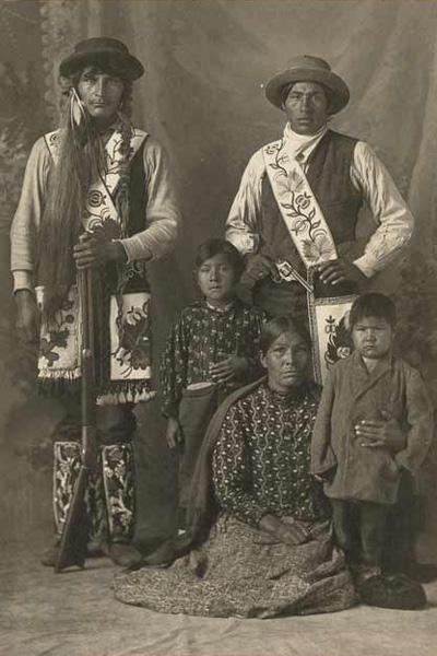 Ojibwe family